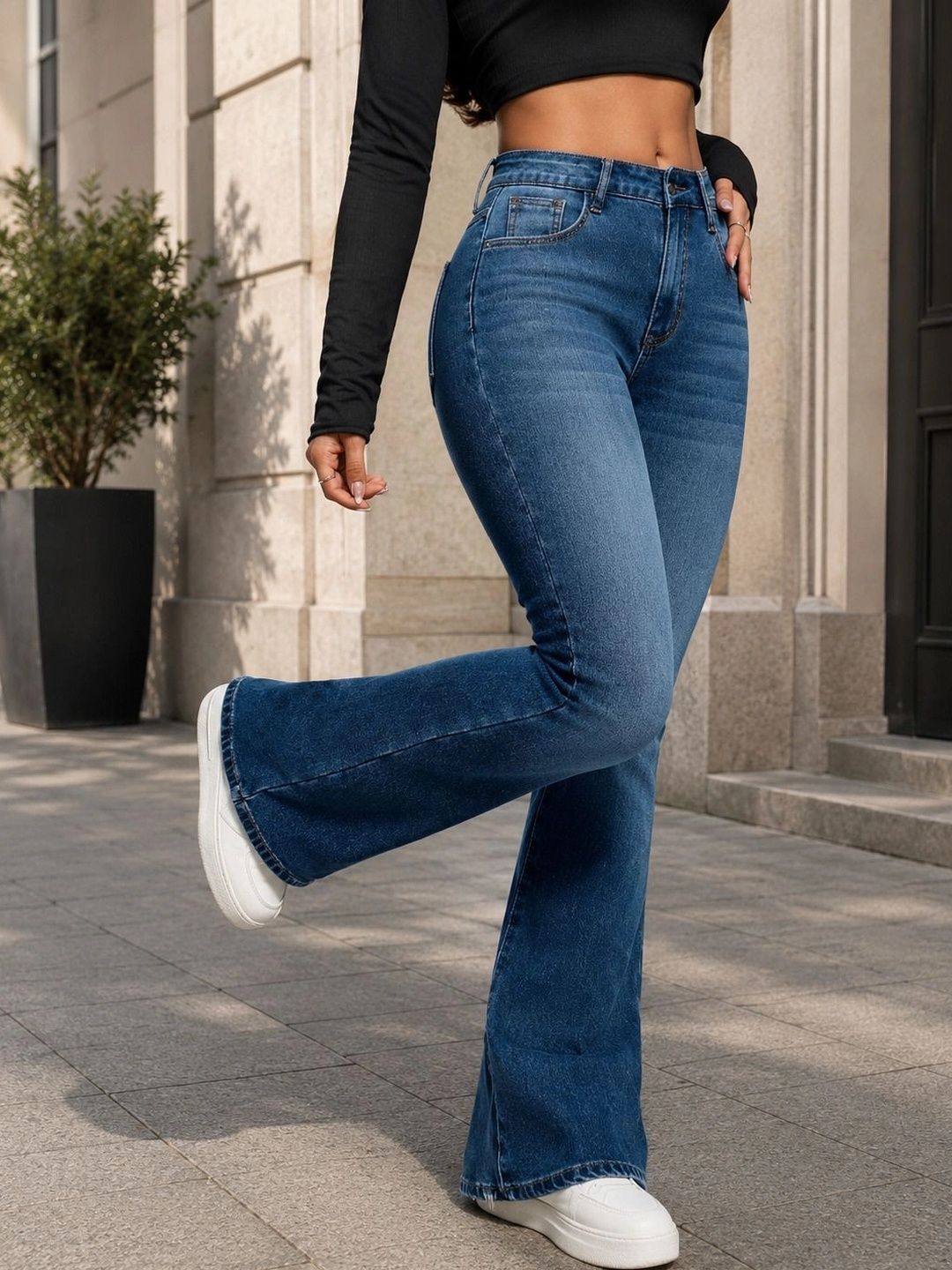 AAV2 Women Relaxed Fit High-Rise Stretchable Jeans-picture-15