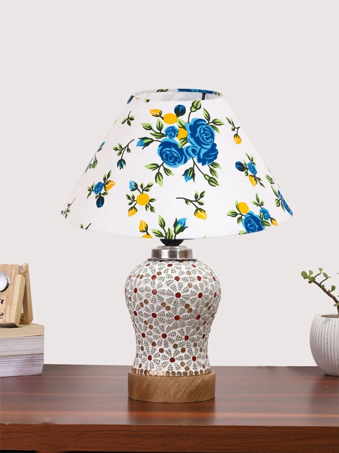 Myntra Elegant Homes Multicoloured Printed Glass Traditional Frusturical Shaped Table Lamp-picture-34