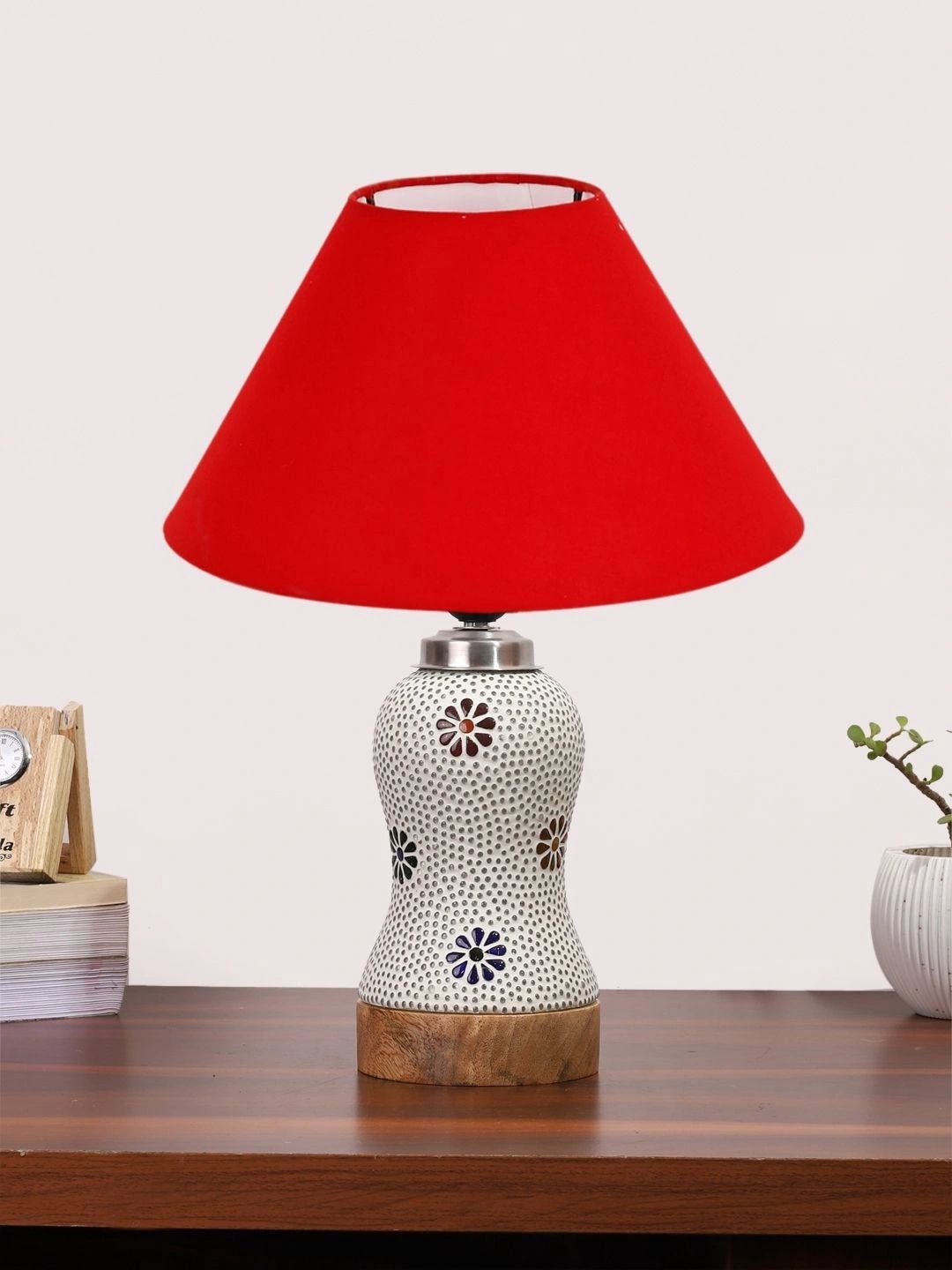 Myntra Elegant Homes Red Textured Glass Traditional Frusturical Shaped Table Lamp-picture-17