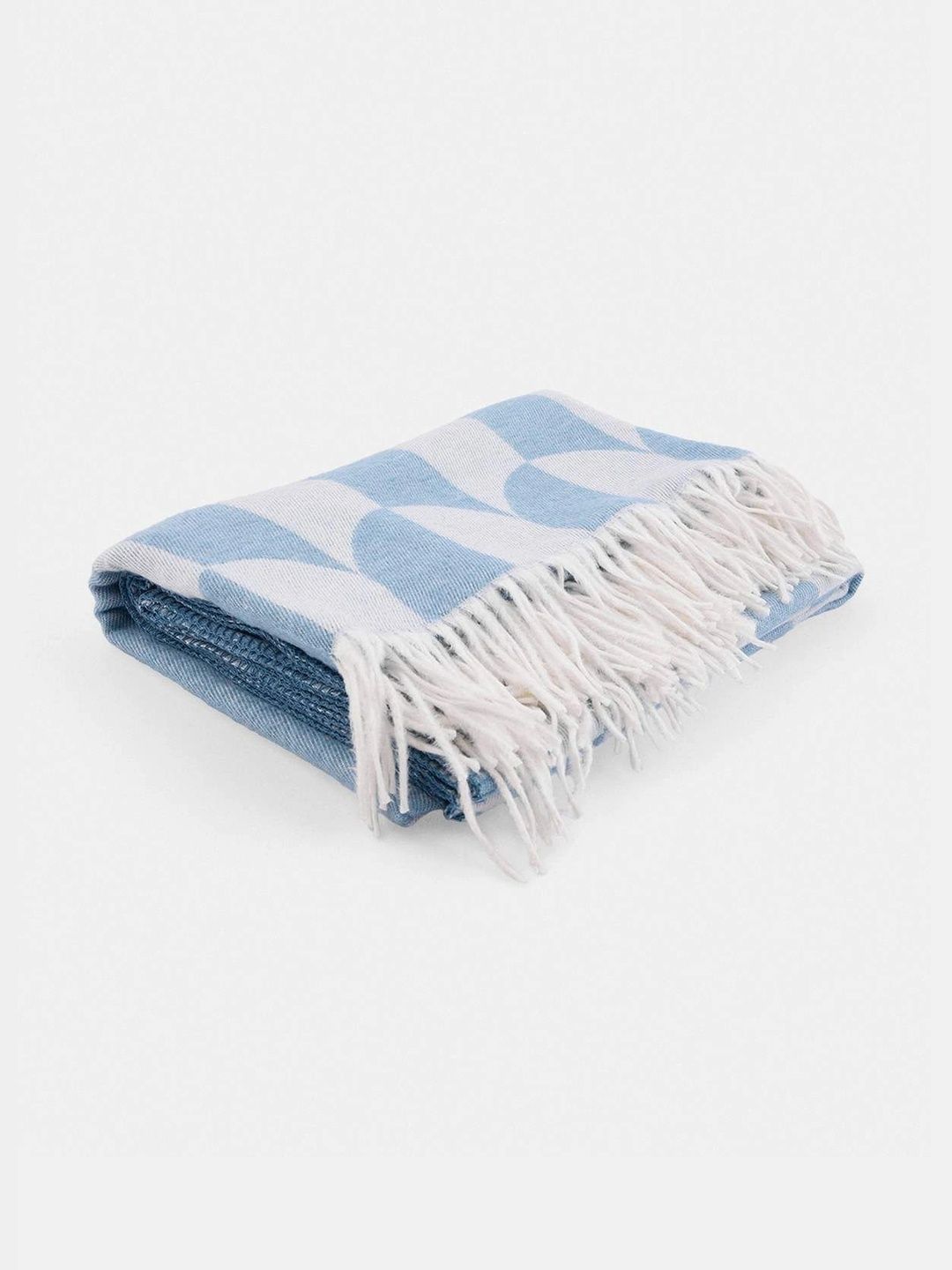 Trendyol Geometric Mild Winter 350 GSM Blanket-picture-31