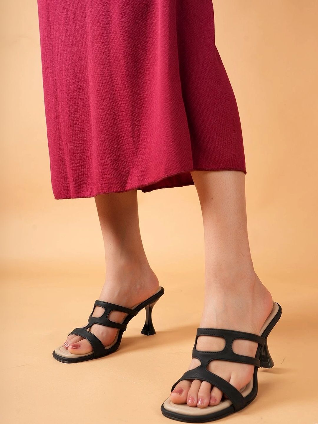 BELVE PARIS Textured Slim Heeled Mules with Laser Cuts-picture-28