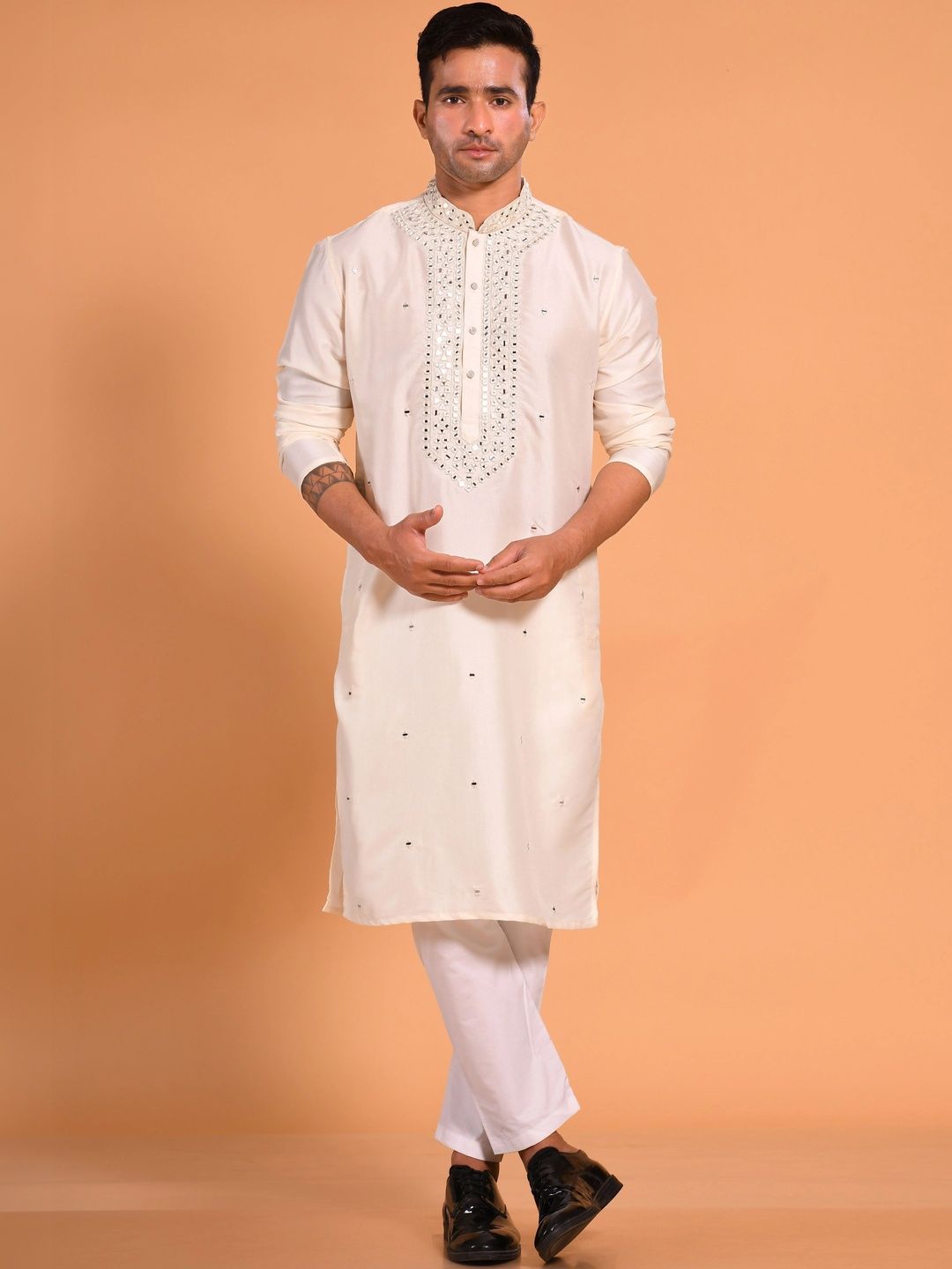 EKYAA Men Embellished Mirror Work Kurta-picture-55