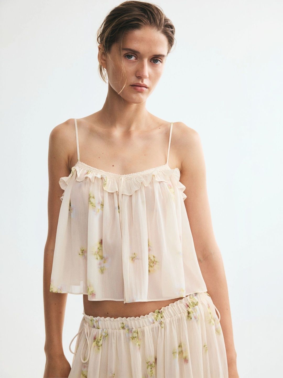 H&M Floral Print Ruffles Crop Top-picture-25