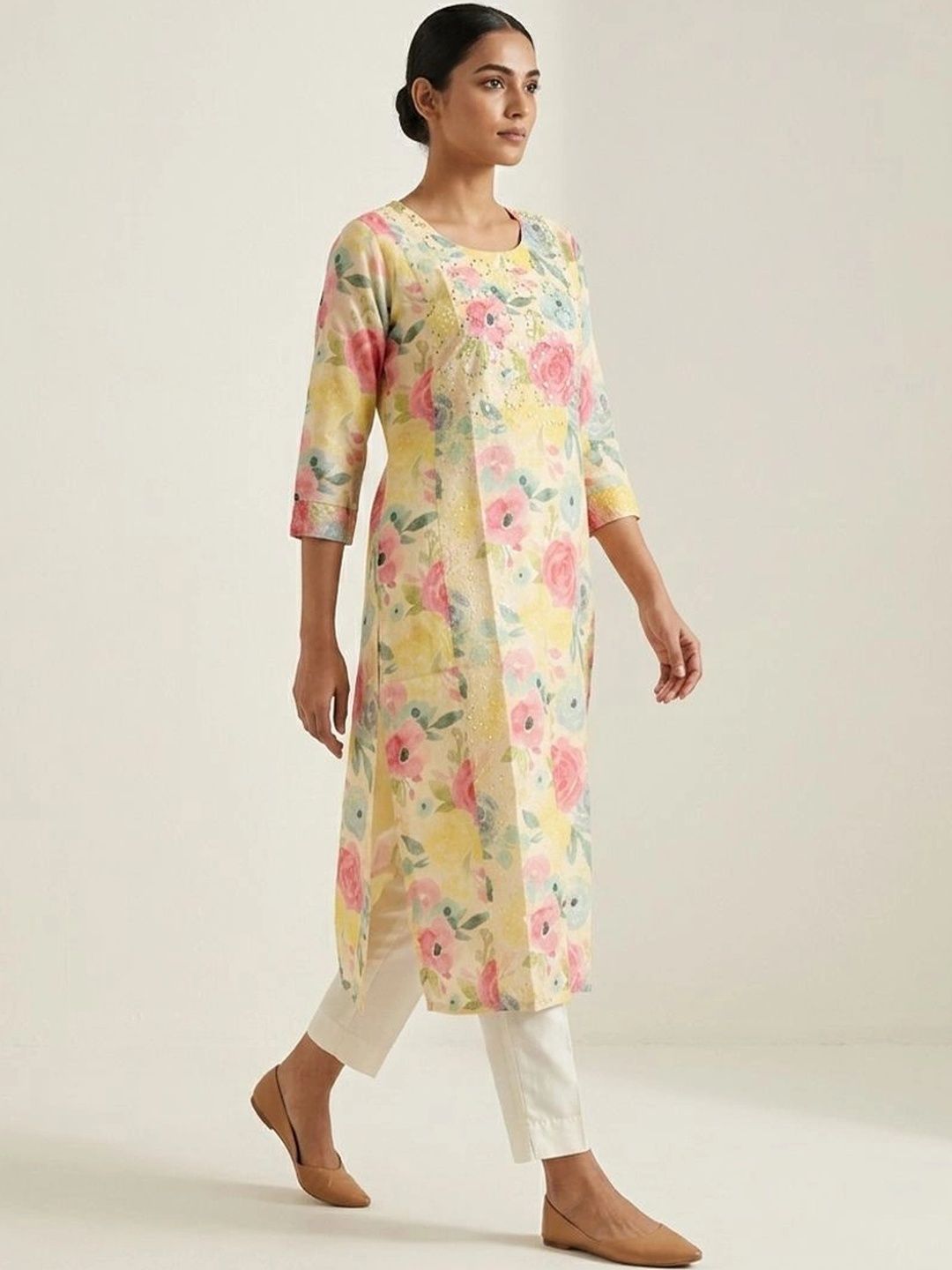 gokurtis Floral Printed Thread Work Pure Cotton Blend Thread Work Kurti-picture-42