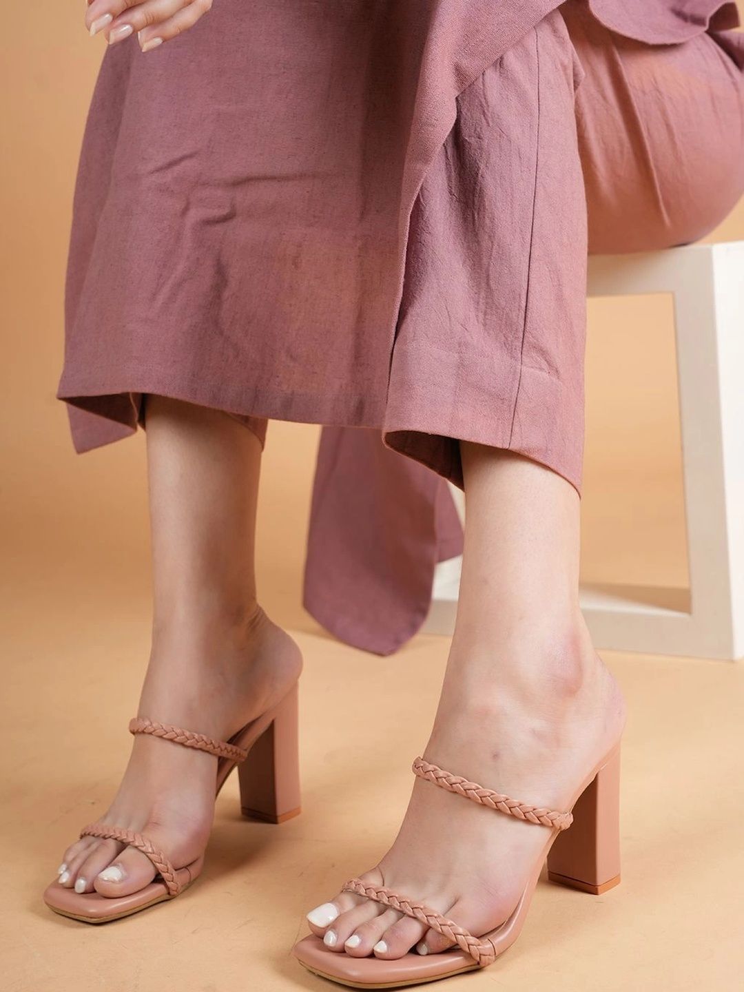 BELVE PARIS Block Sandals-picture-10