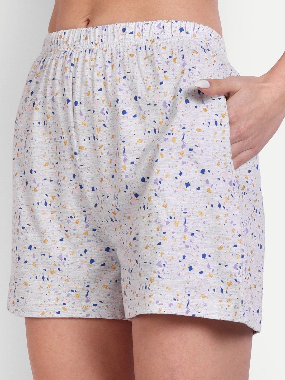 Bedtime story Women Printed Shorts-picture-18