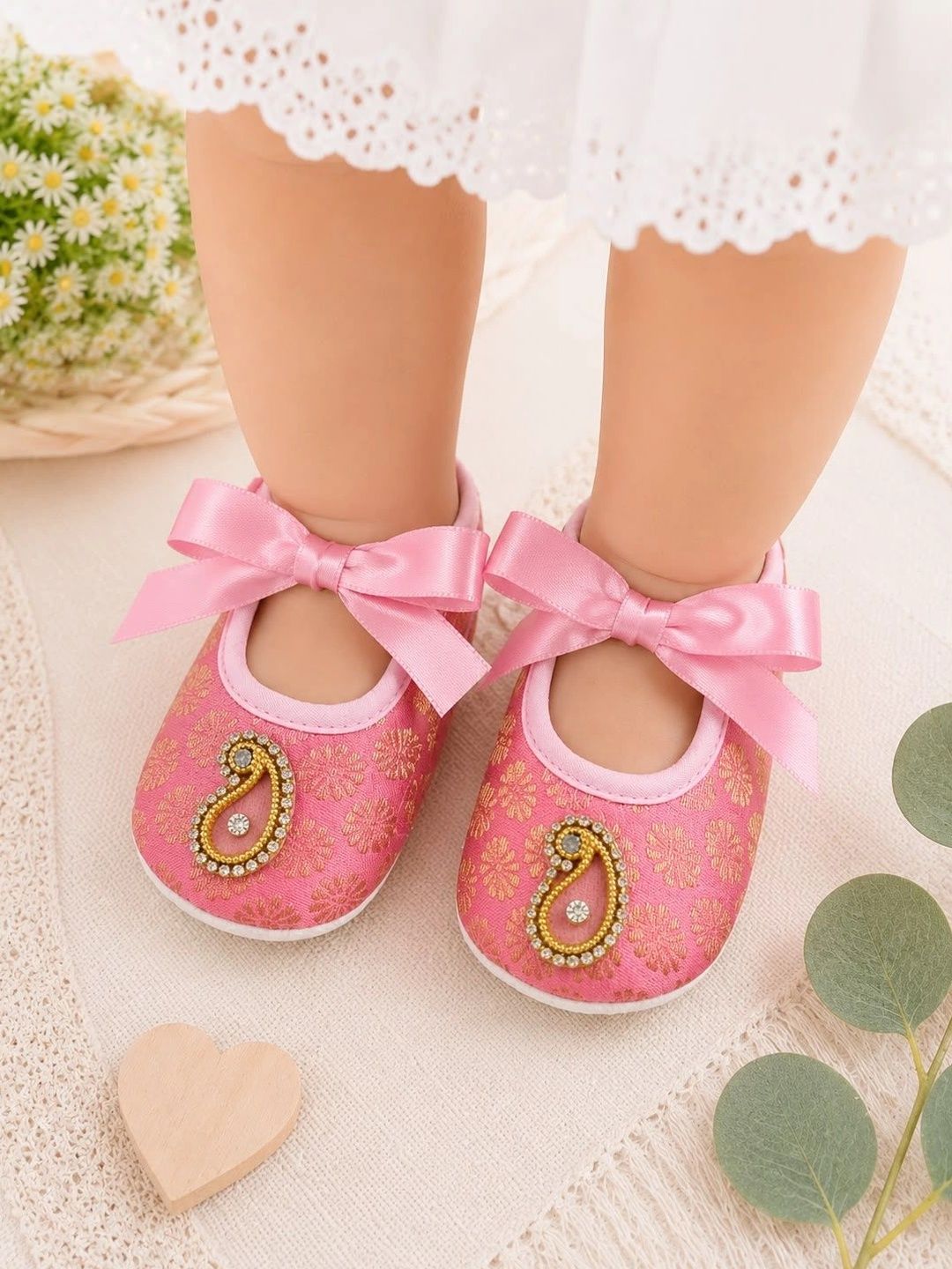 YK Girls Printed Casual Shoes-picture-23