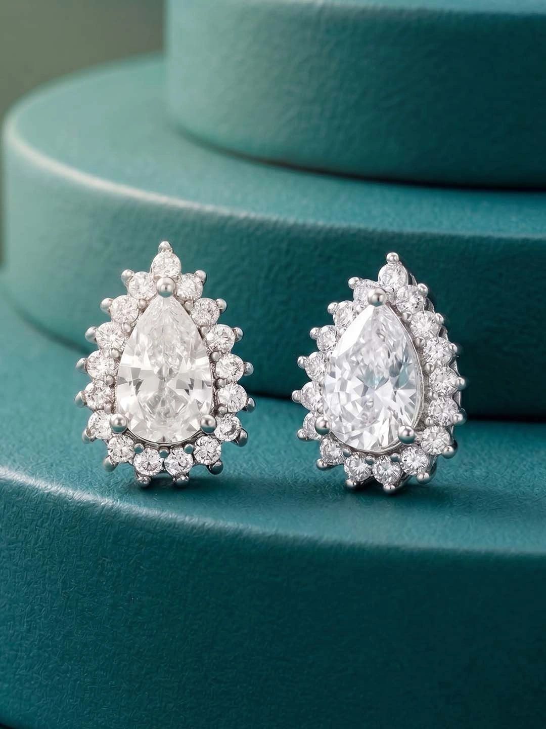 Peora Teardrop Shaped Studs Earrings-picture-38