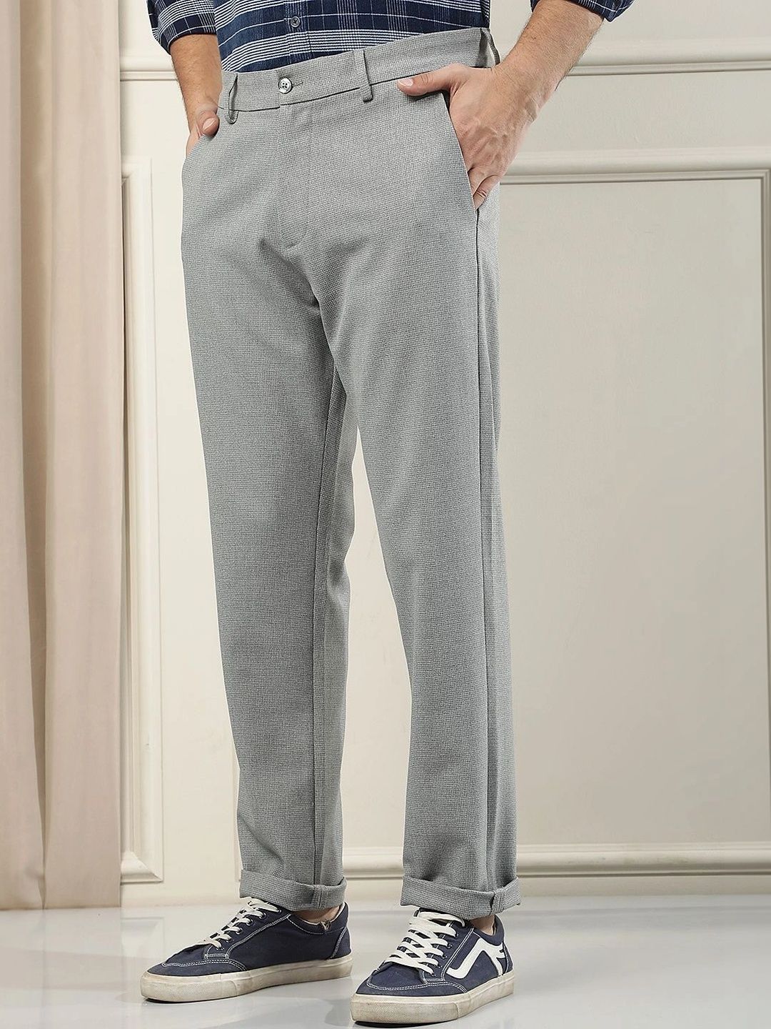 Crimsoune Club Men Textured Slim Fit Easy Wash Chinos Trousers-picture-11