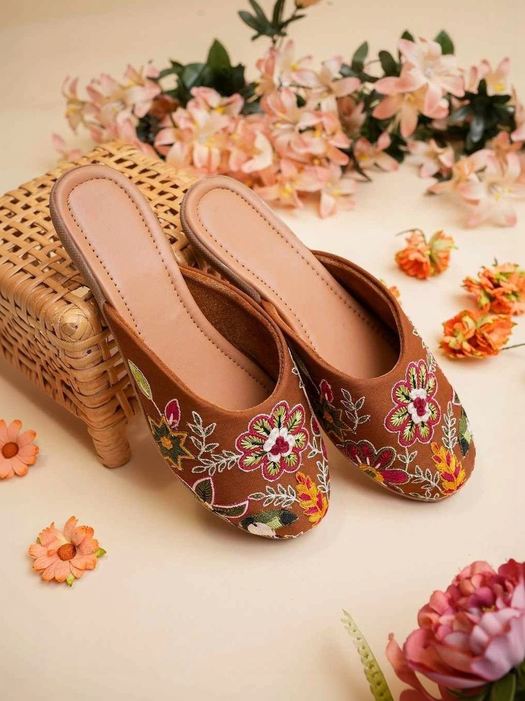 Moda Rapido Women Embellished Ethnic Mules with Embroidered Flats-image-38
