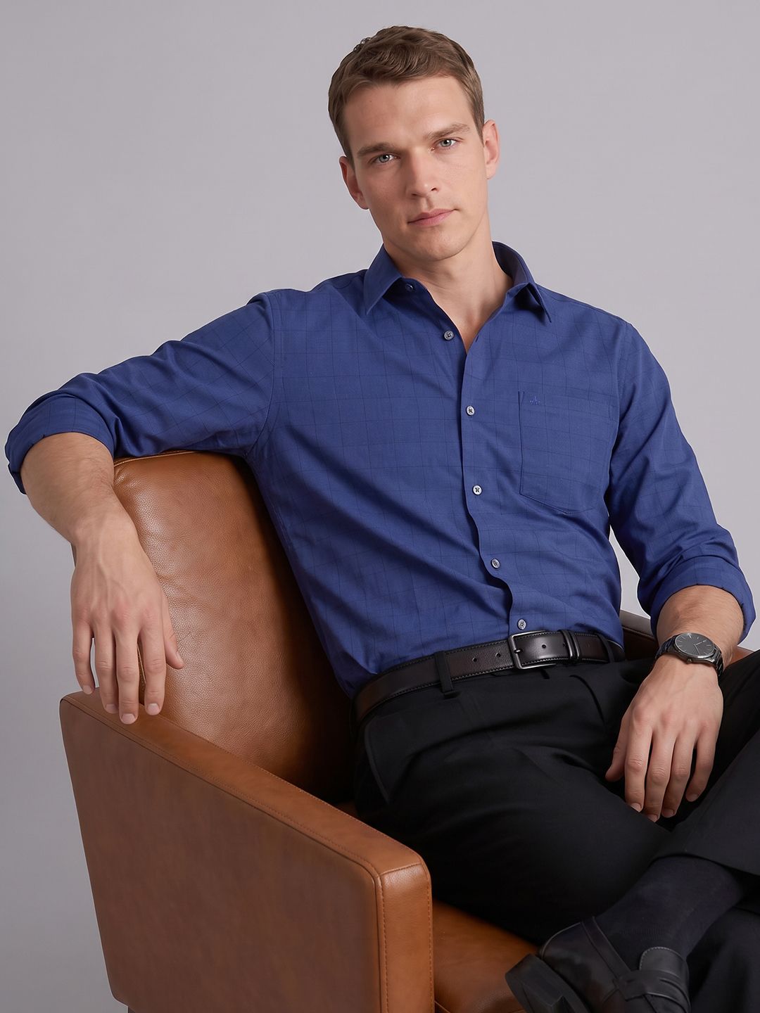 Arrow Manhattan Slim Fit Checked Formal Shirt-picture-25