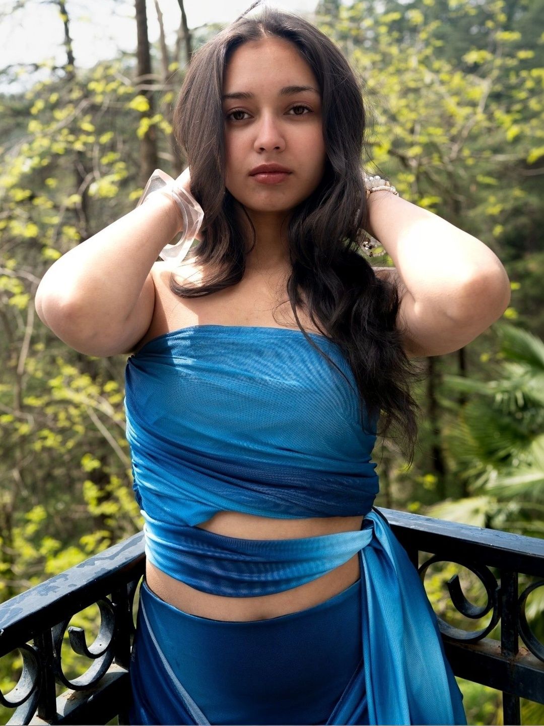 Elen Ombre One Shoulder Wrap Crop Top-picture-22