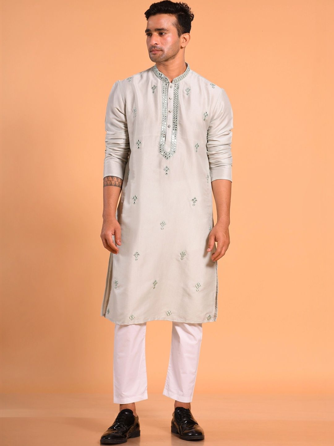 EKYAA Men Embellished Mirror Work Kurta-picture-33