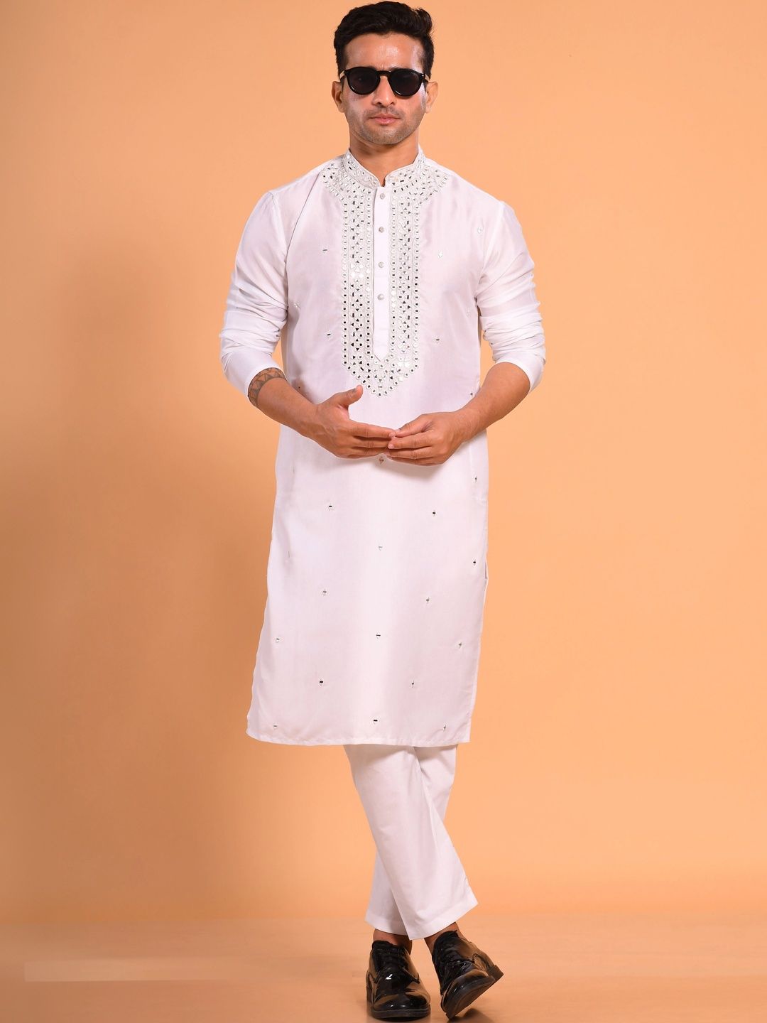 EKYAA Men Embellished Mirror Work Kurta-picture-58
