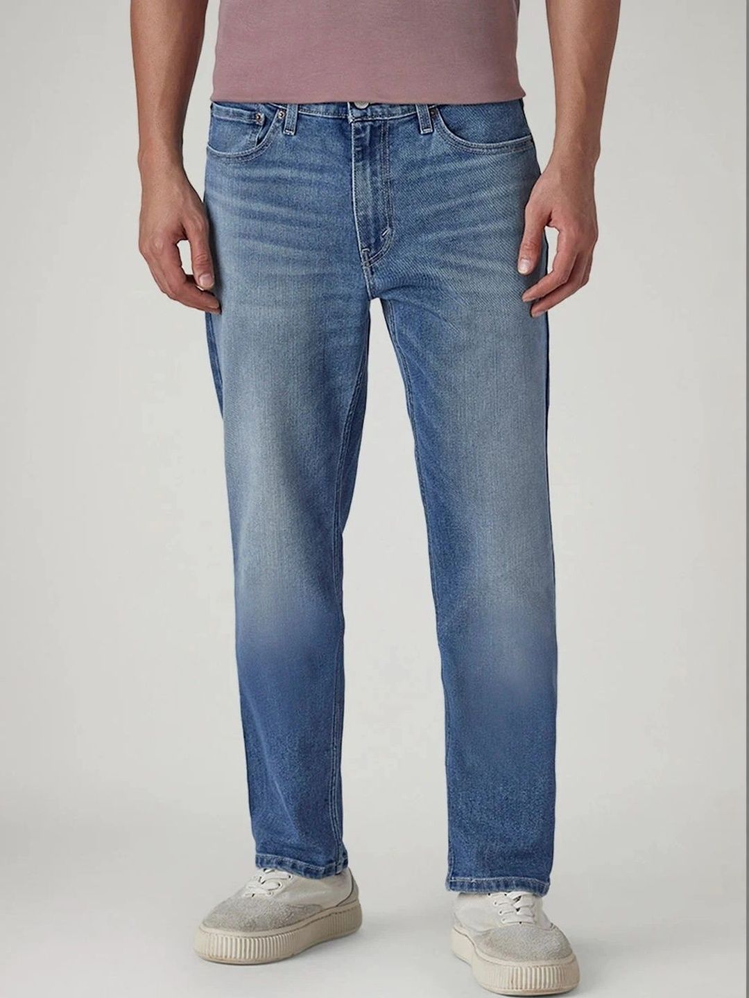 Levis Men Classic Straight Fit Mid-Rise Light Fade Stretchable Jeans-image-17
