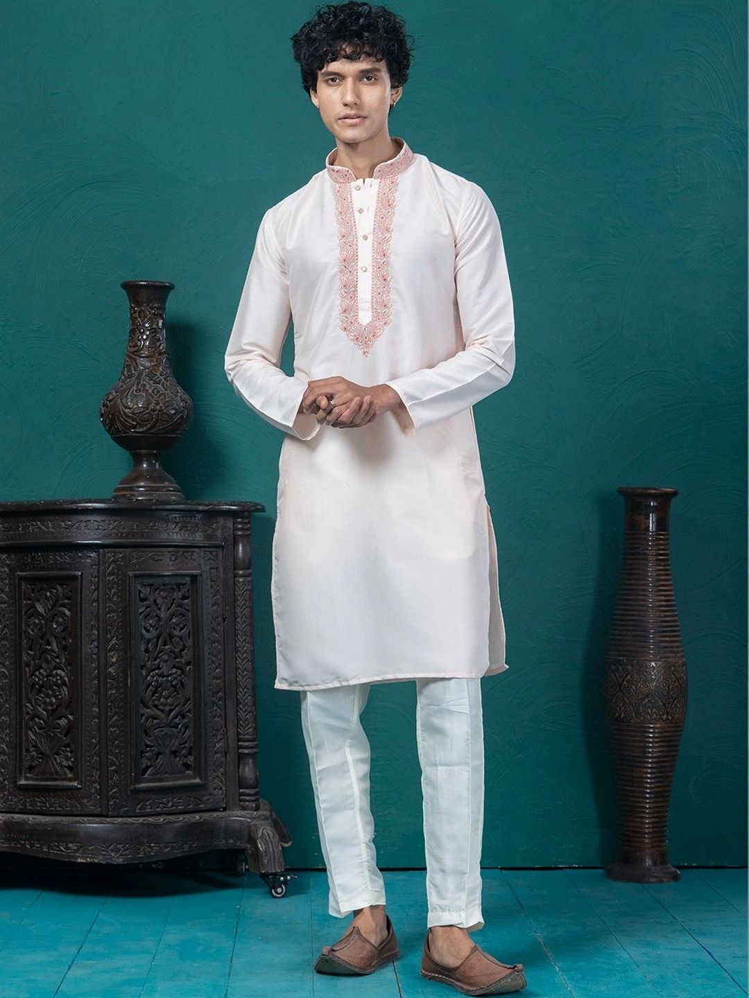 EKYAA Men Embroidered Thread Work Kurta-picture-46
