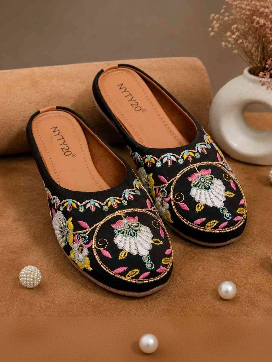 Moda Rapido Women Embellished Ethnic Mules with Embroidered Flats-picture-12