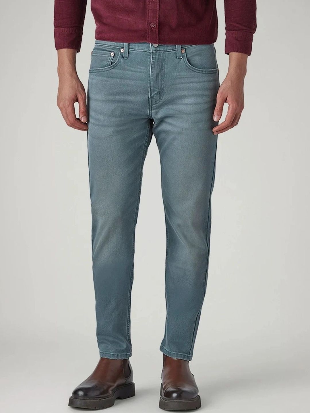 Levis Men Classic Straight Fit Mid-Rise Light Fade Stretchable Jeans-picture-23