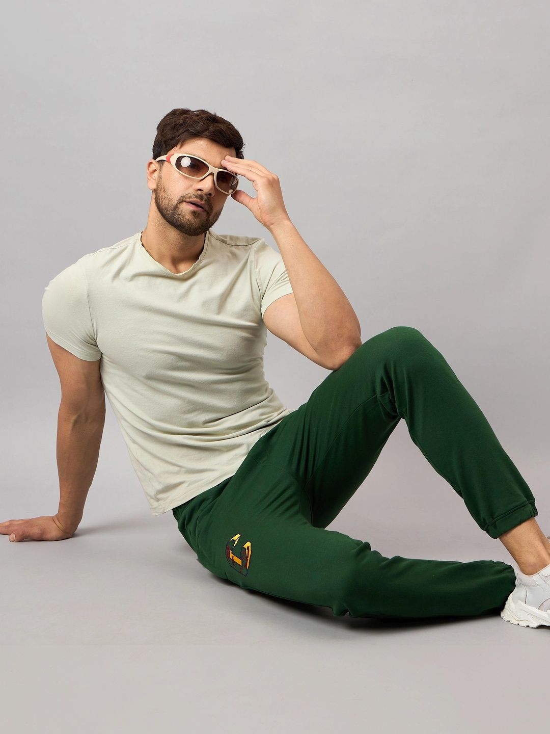 Club York Men Regular Fit Brand Logo Training Joggers-picture-12