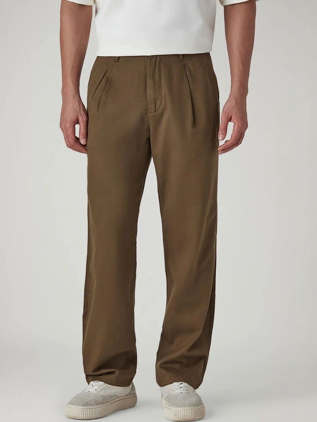 Levis Men Classic Straight Fit Pleated Trousers-picture-41