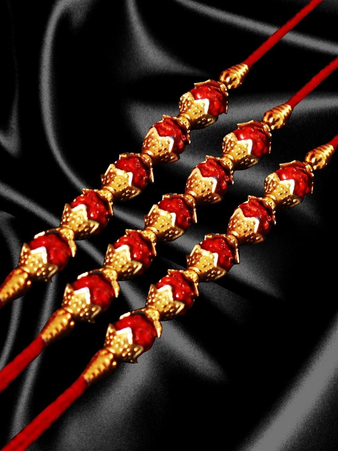 Sangria Thread Rakhi-picture-10