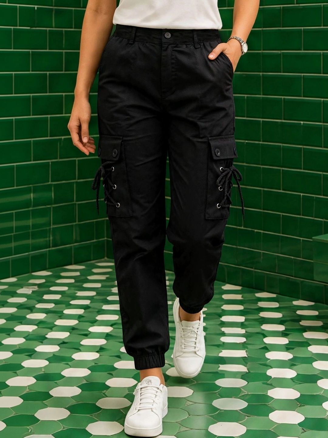 LINARIA Women Classic Cargos Trousers-picture-23