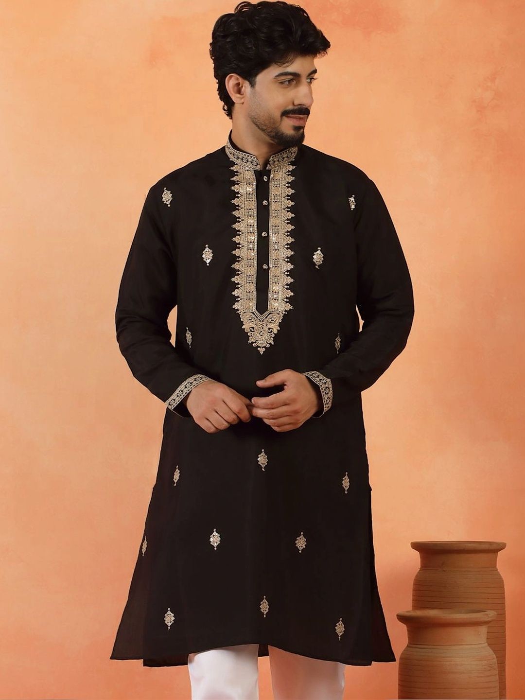 KRAFT INDIA Men Embroidered Grandeur & Majestic Artwork Kurta-picture-39