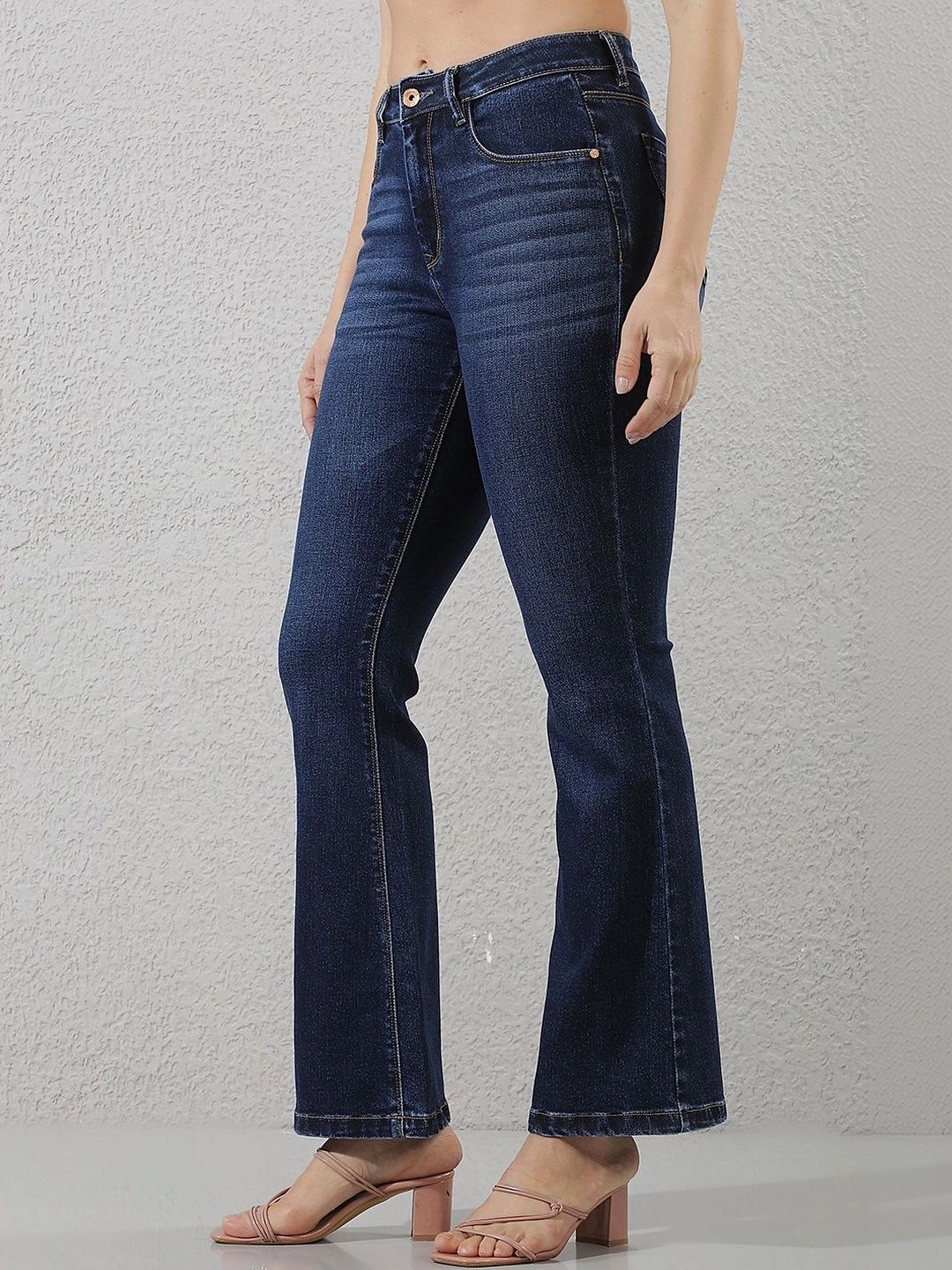 Crimsoune Club Women Bootcut Mid-Rise Light Fade Stretchable Jeans-picture-19
