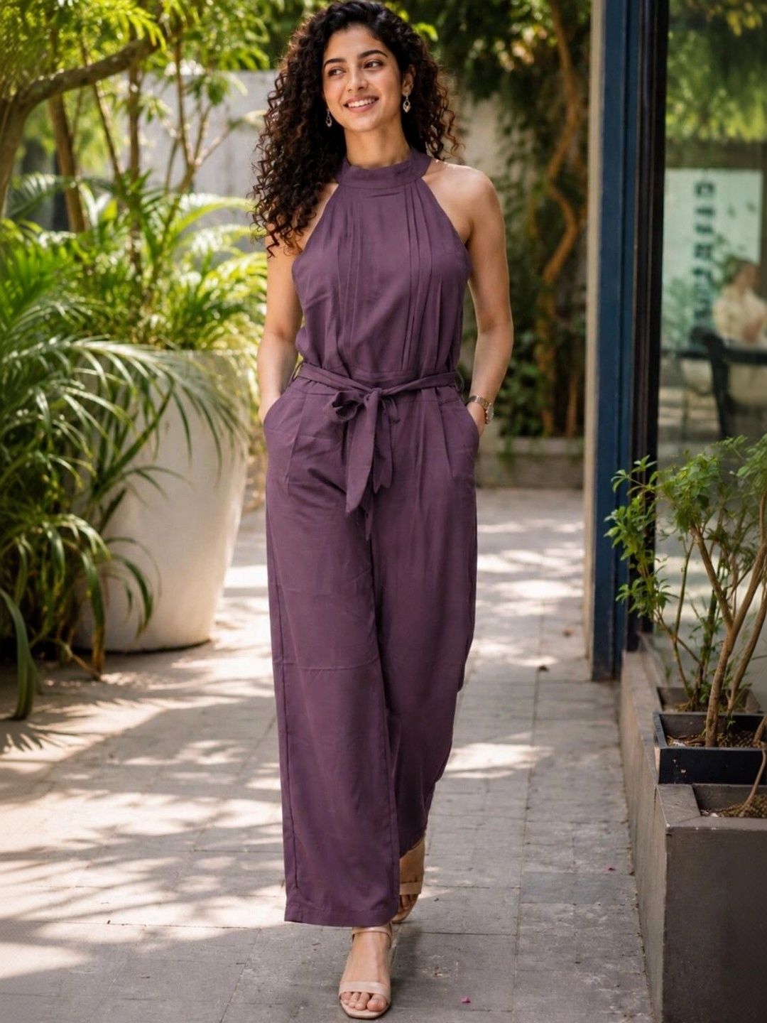 SIMNILSTUDIO Halter Neck Basic Jumpsuit-picture-11