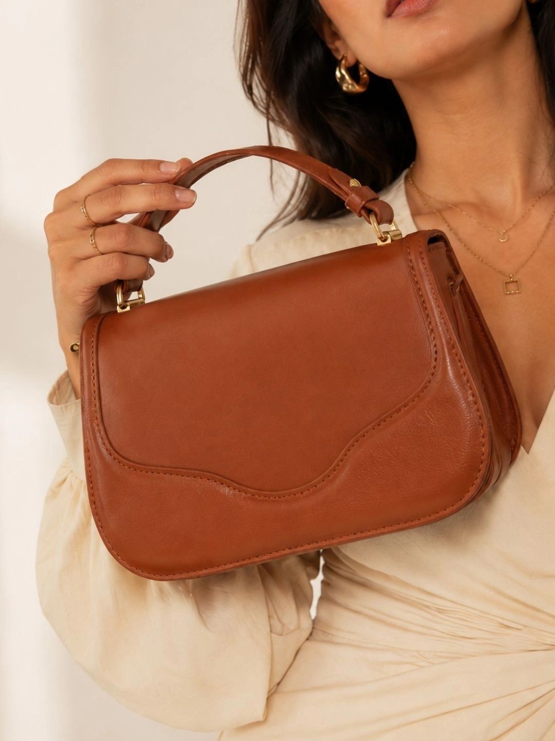 LA ELLORE PU Structured Handheld Bag-picture-19