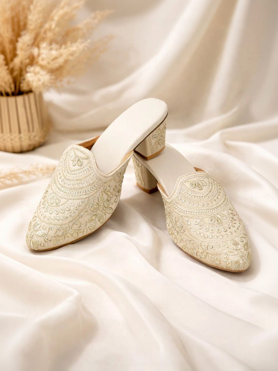 Handi Kalah Ethnic Block Mules-picture-49