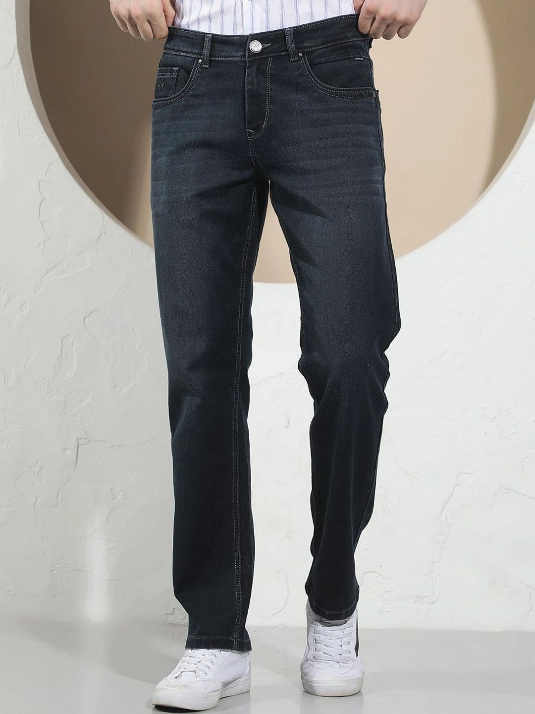 Crimsoune Club Men Straight Fit Mid-Rise Light Fade Stretchable Jeans-picture-12