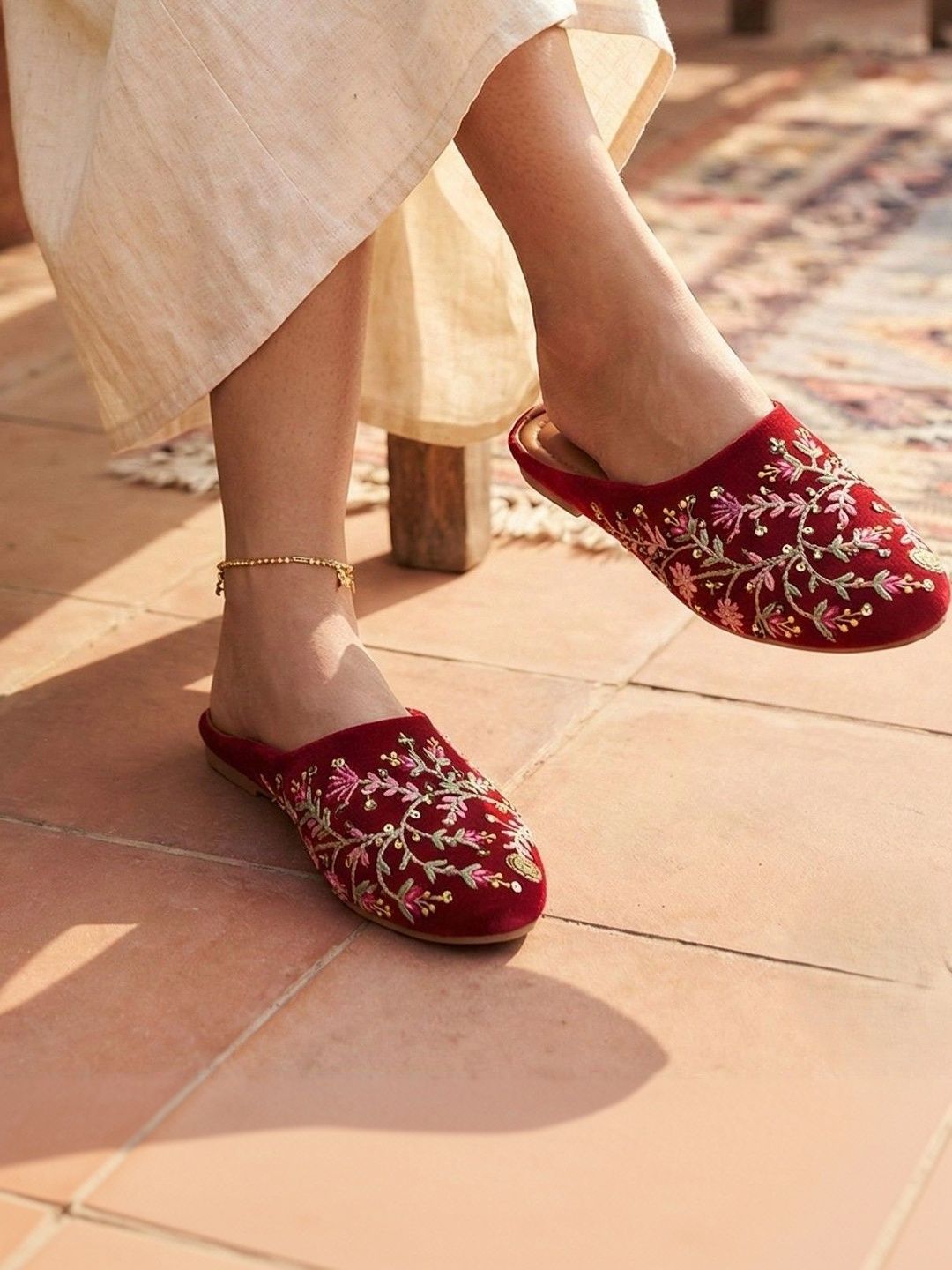 Sangria Sangria Women Embellished Ethnic Mules with Embroidered Flats