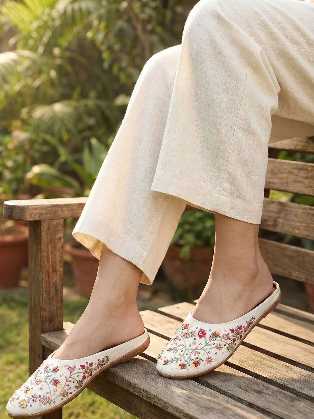 Sangria Sangria Women Embellished Ethnic Mules Flats