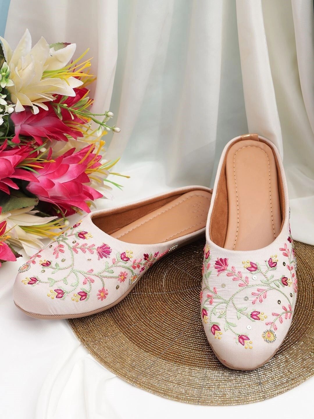 Sangria Sangria Women Embellished Ethnic Mules Flats