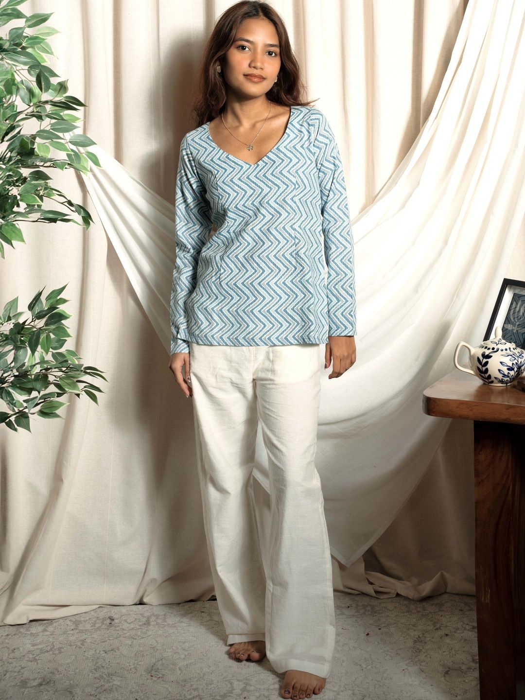NISHORAMA Chevron Printed V-Neck Pure Cotton Kurti-picture-28