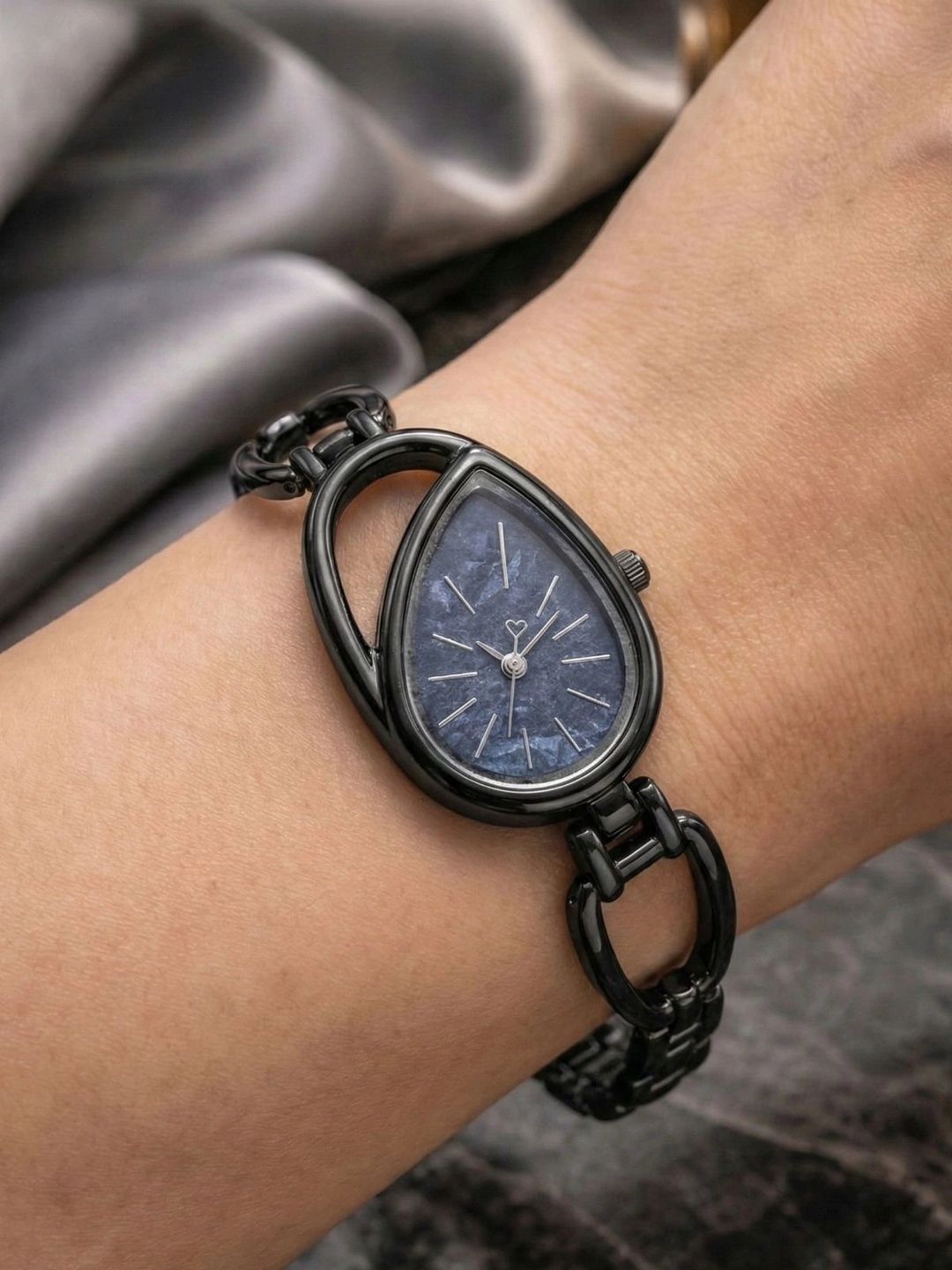EVRGLOW Girls Dial & Stainless Steel Bracelet Style Straps Analogue Watch ERW-42-BLUE-BLACK-picture-37