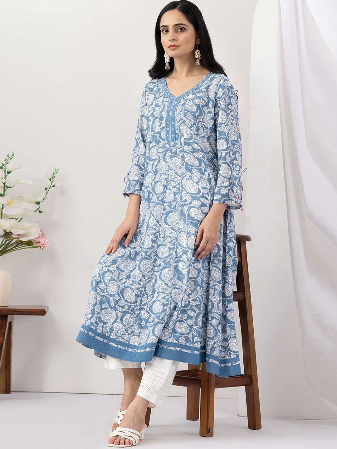 Mustard Botanical Printed V-Neck Tiered Anarkali Kurti-picture-15