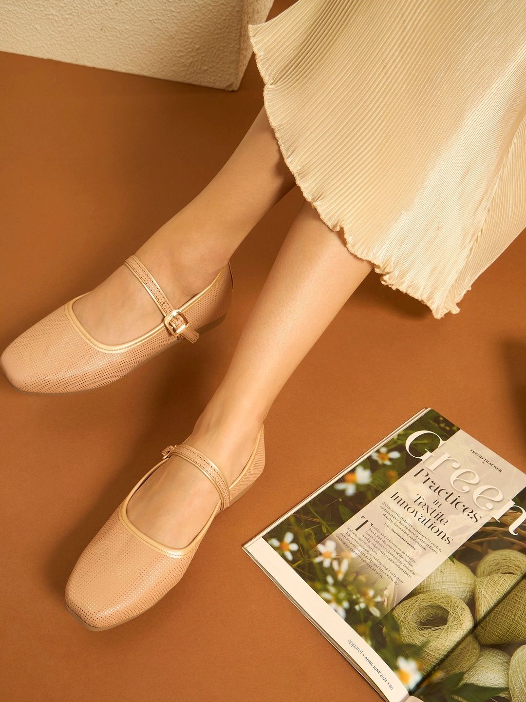 GLAM STORY Women Textured Flats-image-14
