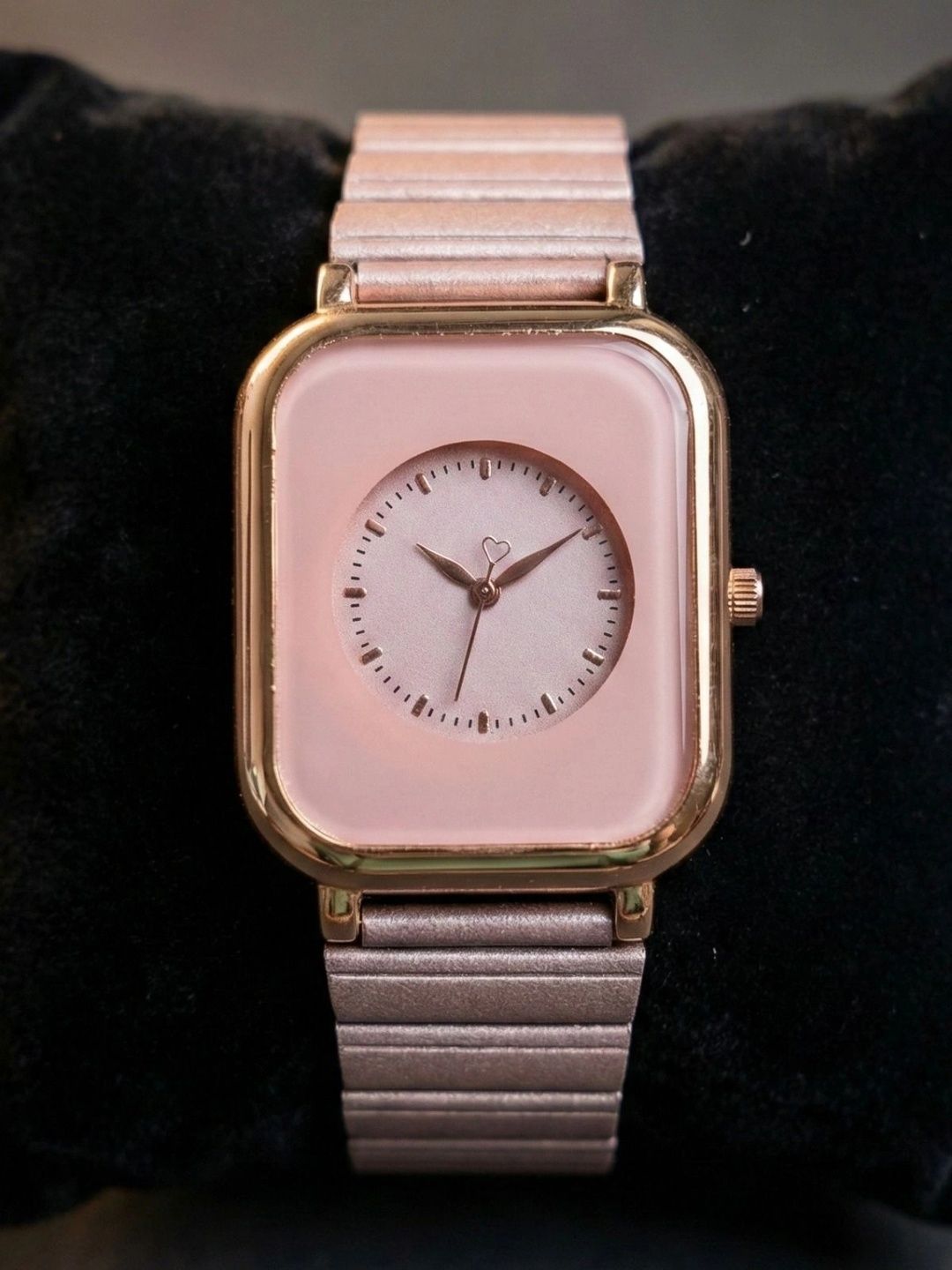 EVRGLOW Women Dial & Stainless Steel Straps Analogue Watch EVW-43-PURPAL PINK-image-2