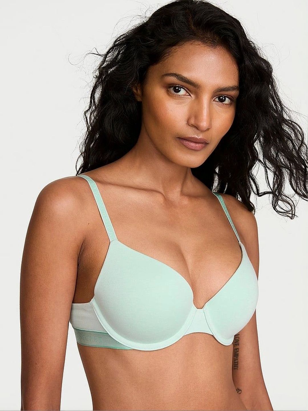 Victoria's Secret Bra Medium Coverage Underwired Heavily Padded-picture-10