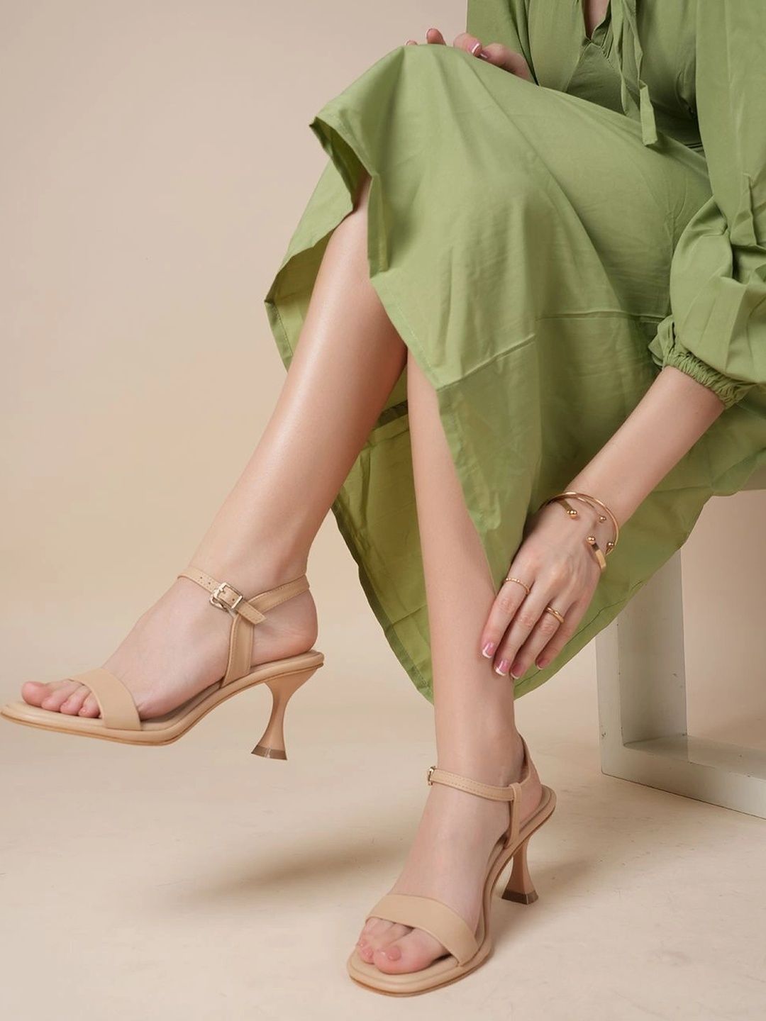 BELVE PARIS Textured Slim Heeled Sandals-picture-51
