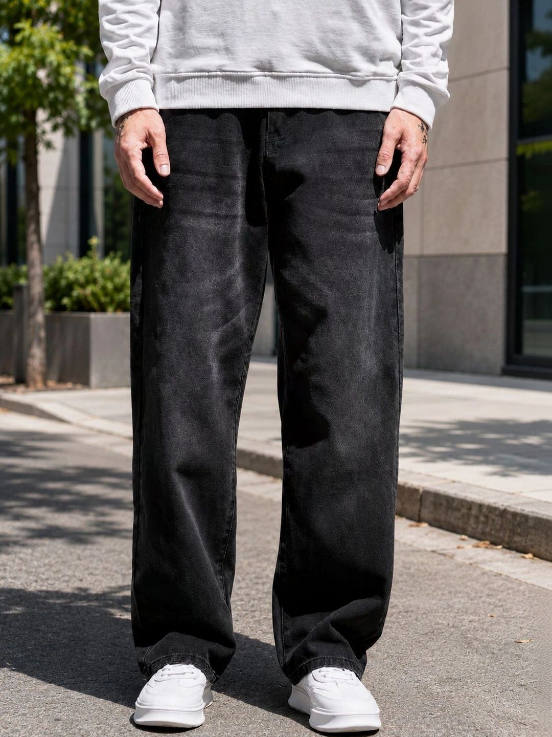 BLUVORA Men Relaxed Fit Mid-Rise Stretchable Jeans-picture-12