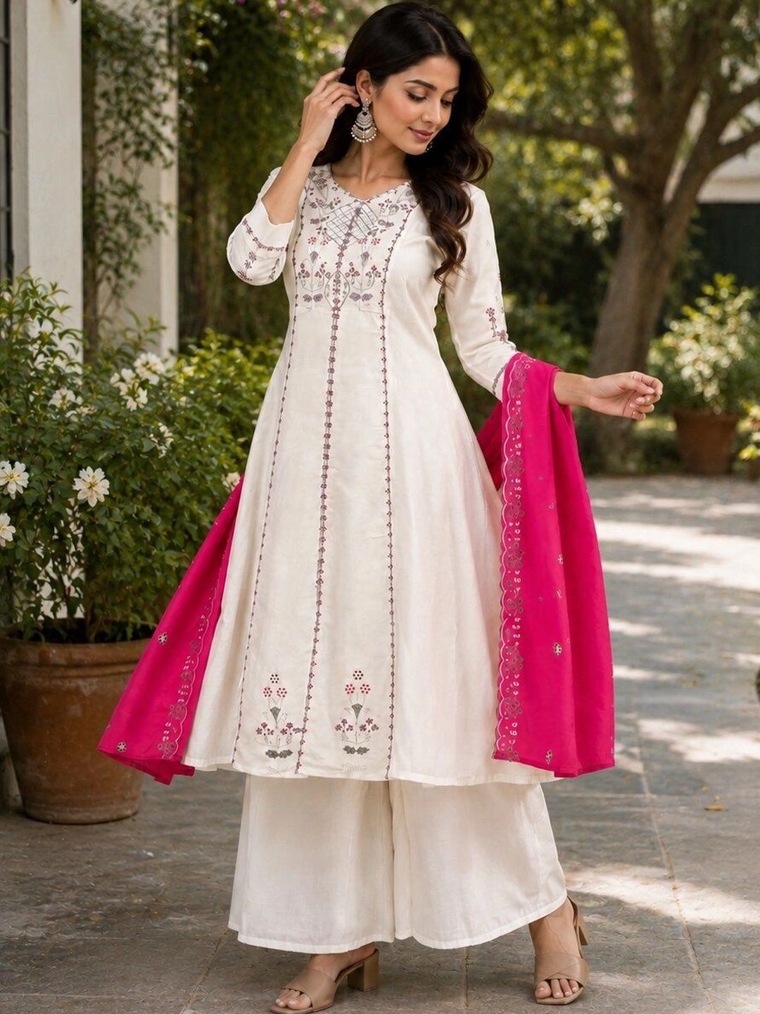 Dropped Ethnic Motifs Embroidered Thread Work Thread Work Kurti-picture-34