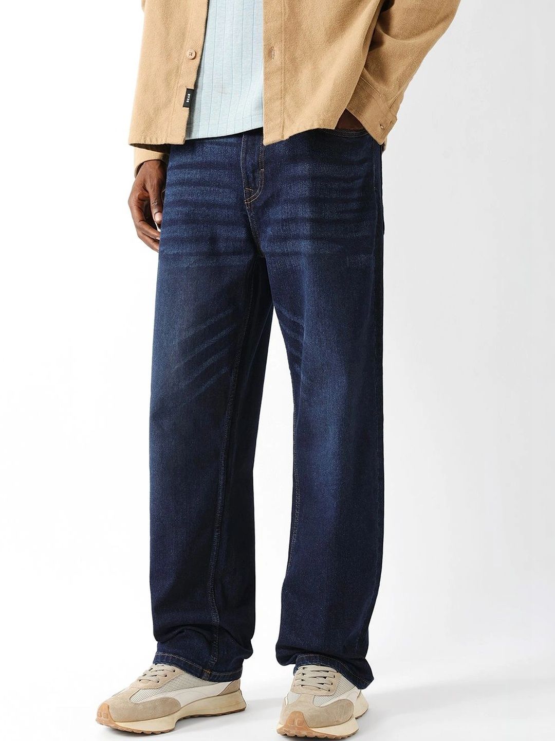 THE BEAR HOUSE Men Relaxed Fit Mid-Rise Low Distress Light Fade Stretchable Jeans-picture-30