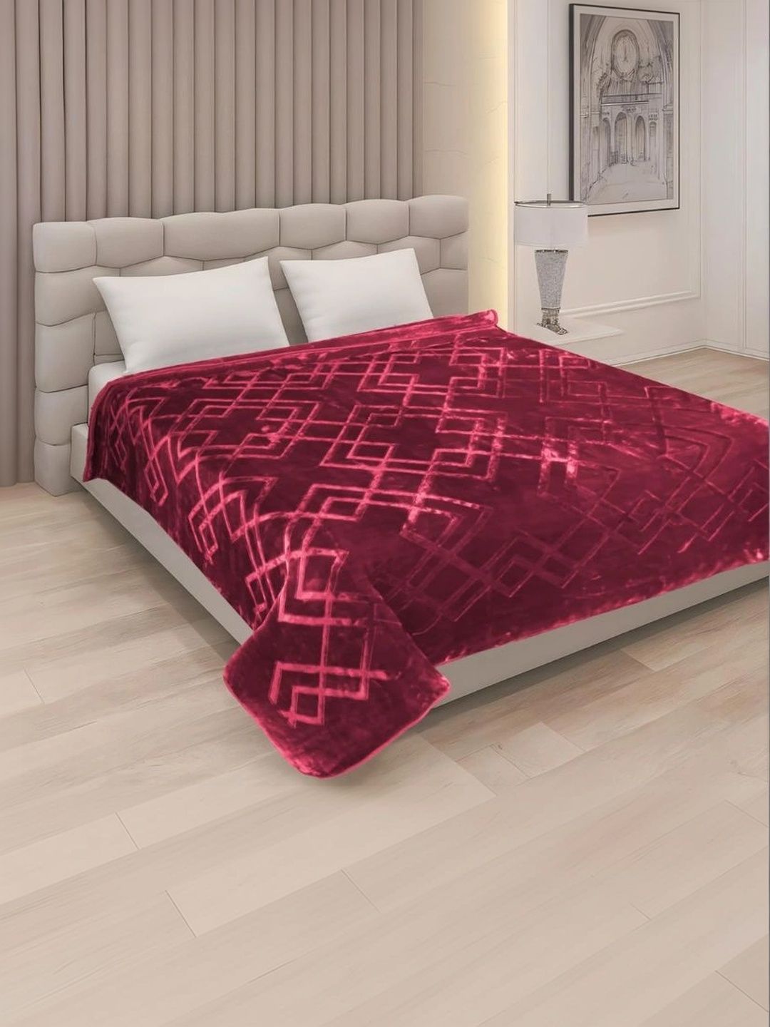 Signature Maroon Geometric Mild Winter 600 GSM Blanket-image-24