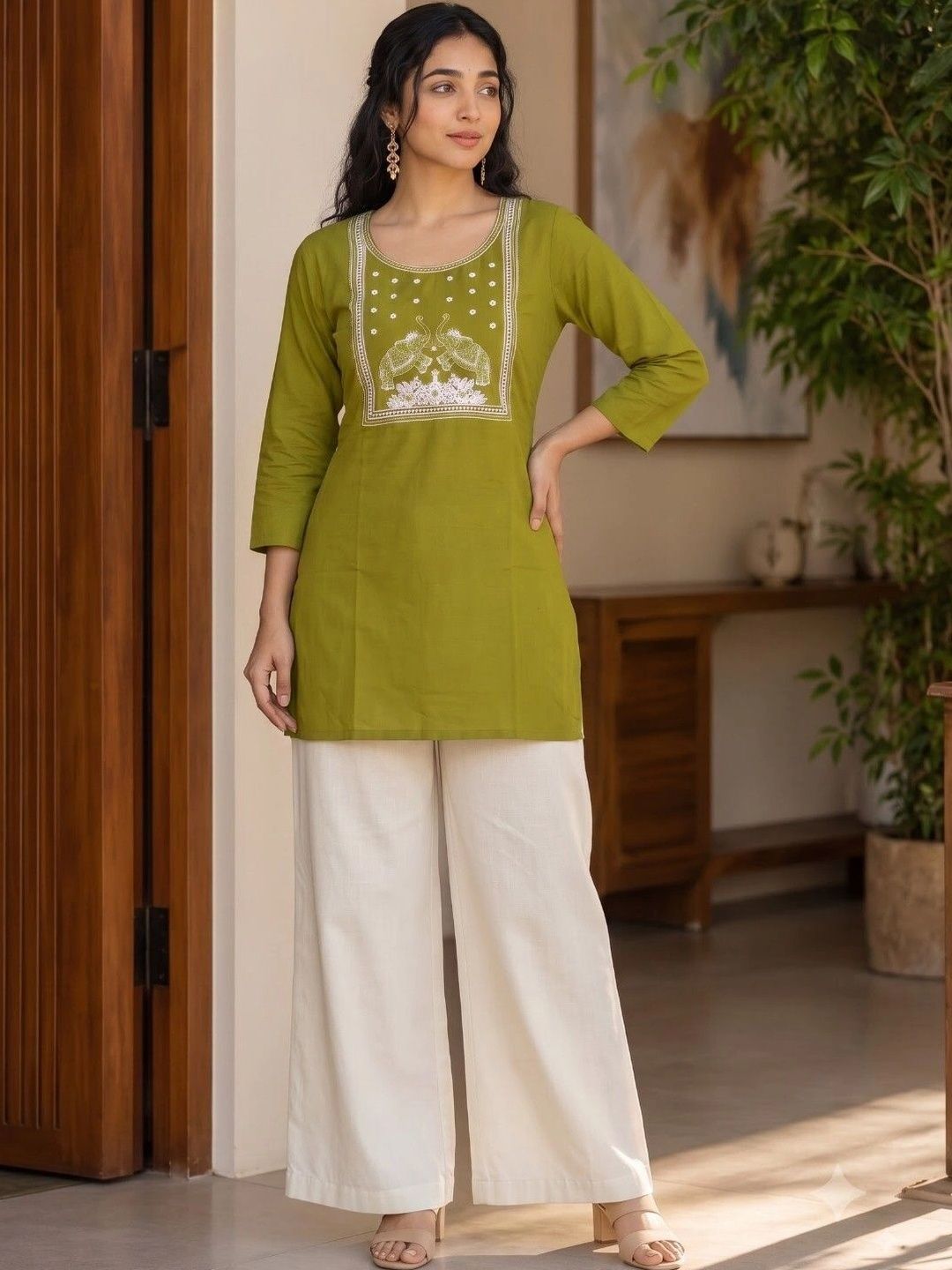 HOUSE OF AXI Ethnic Motifs Embroidered Thread Work Pure Cotton Thread Work Kurti-picture-19