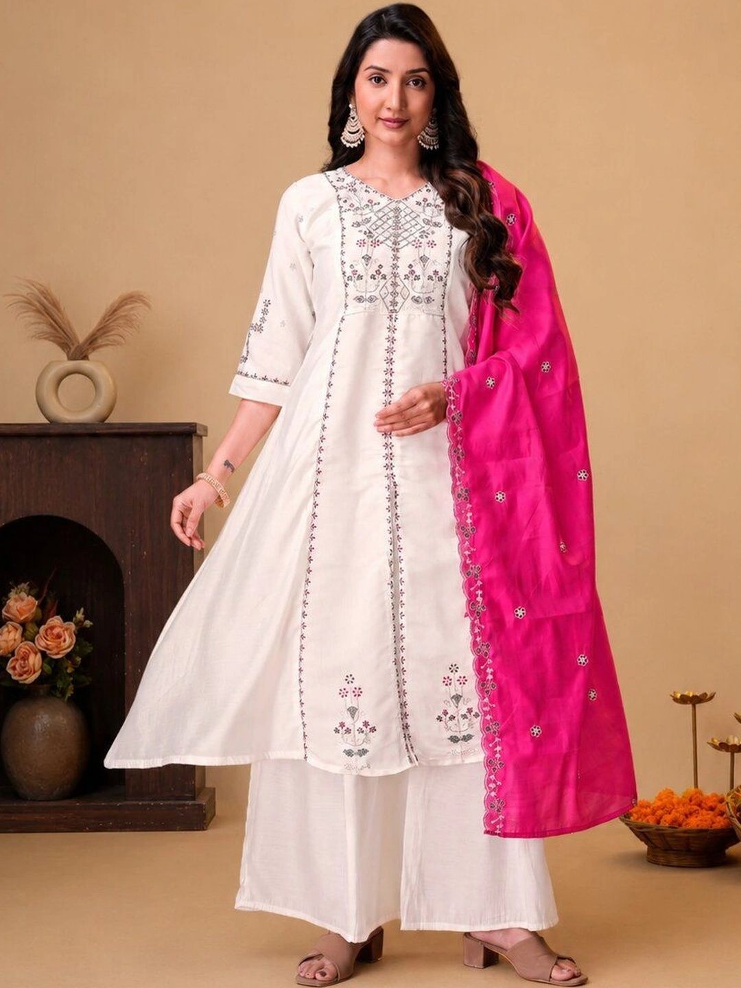 Dropped Ethnic Motifs Embroidered V-Neck Thread Work Thread Work Panelled Kurti-picture-12