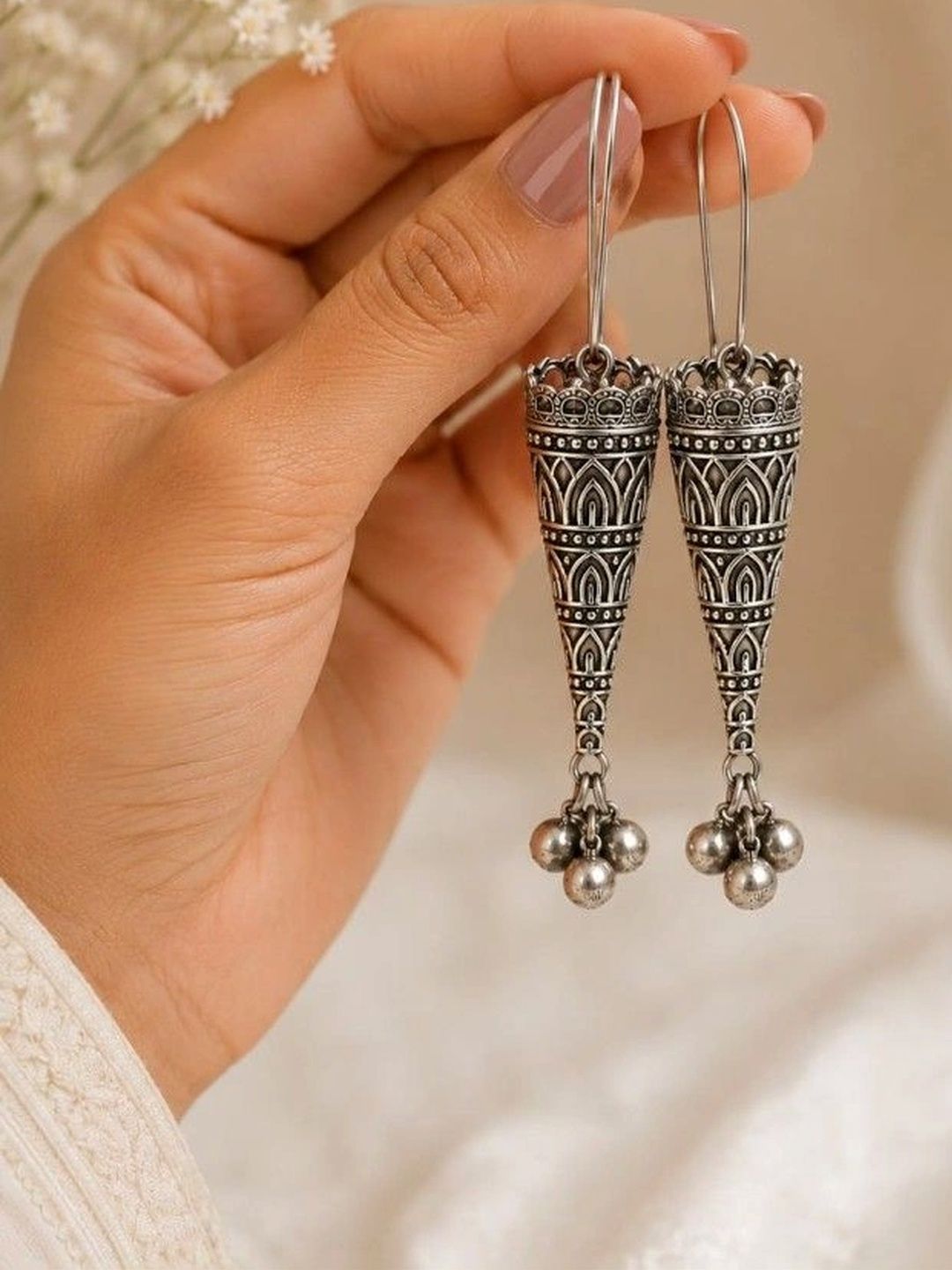 JEWELS OF LOVE Geometric Drop Earrings-picture-13