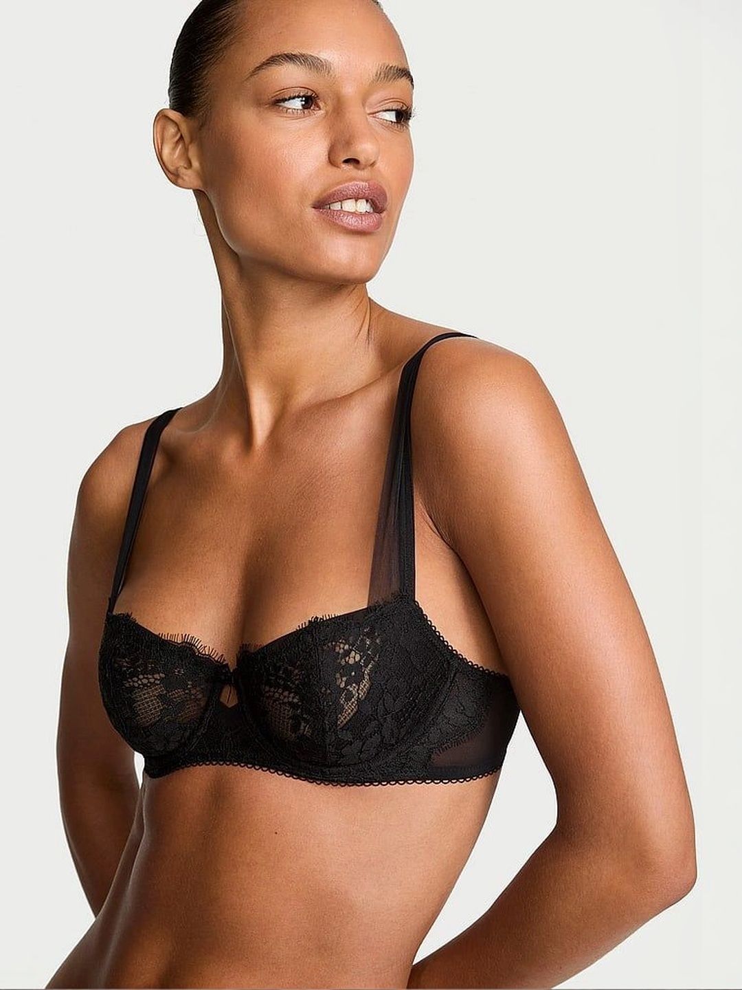 Victoria's Secret Bra Medium Coverage Underwired-picture-33